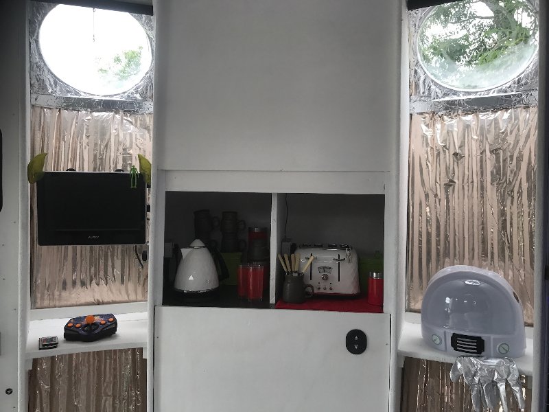 Hotel Unik Serasa Ke Luar Angkasa